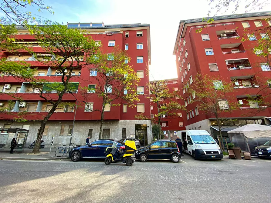 Immagine 26 di Appartamento in affitto  in Via Tavazzano a Milano