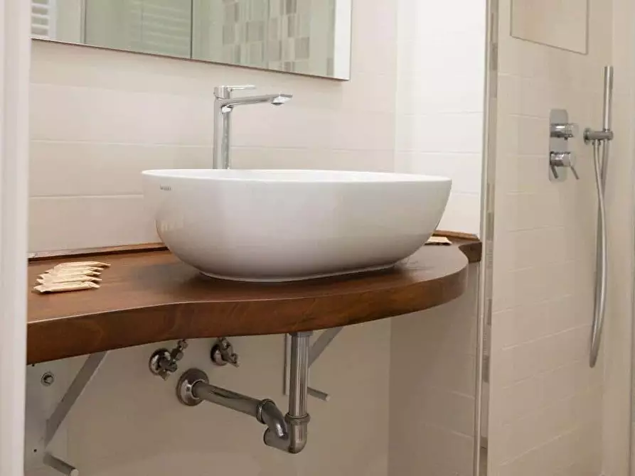 Immagine 13 di Appartamento in affitto  in Vicolo della Serpe61 a Roma