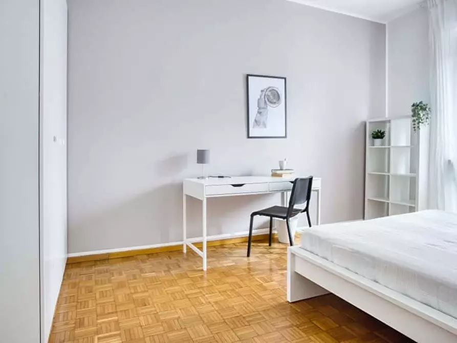 Immagine 6 di Camera in affitto  in Via Ronchi24 a Milano