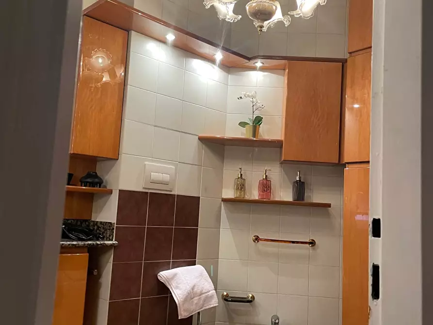 Immagine 9 di Appartamento in affitto  in Via Grigna11 a Monza
