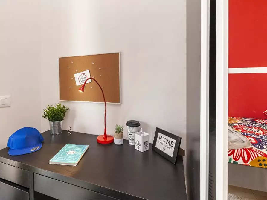 Immagine 4 di Camera in affitto  in Via Giuseppe Regaldi19 a Milano