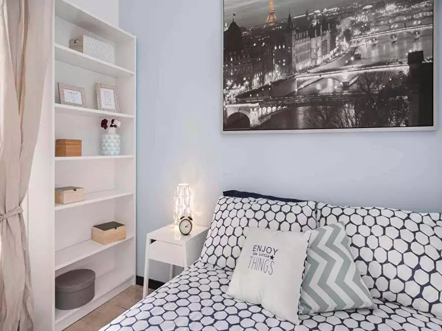 Immagine 2 di Camera in affitto  in Via Salvatore Barzilai14 a Milano