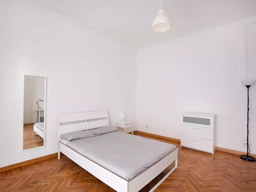 Immagine 5 di Camera in affitto  in Via Raimondo Franchetti3 a Milano