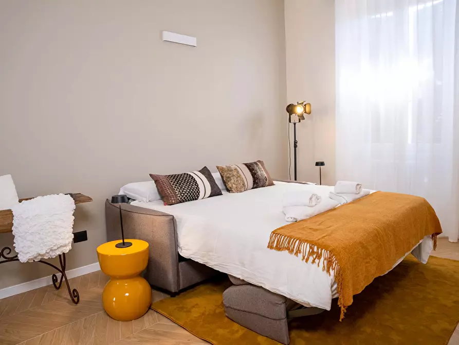 Immagine 21 di Appartamento in affitto  in Via Luca della Robbia19 a Roma