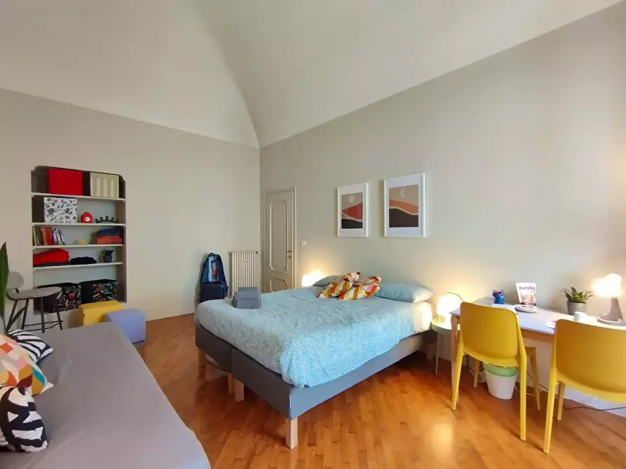 Immagine 2 di Camera in affitto  in Vicolo San Lorenzo a Torino