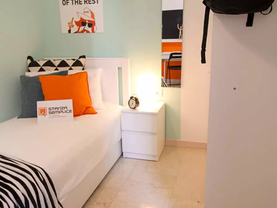 Immagine 3 di Camera in affitto  in Via Giacomo Ciamician4 a Bologna