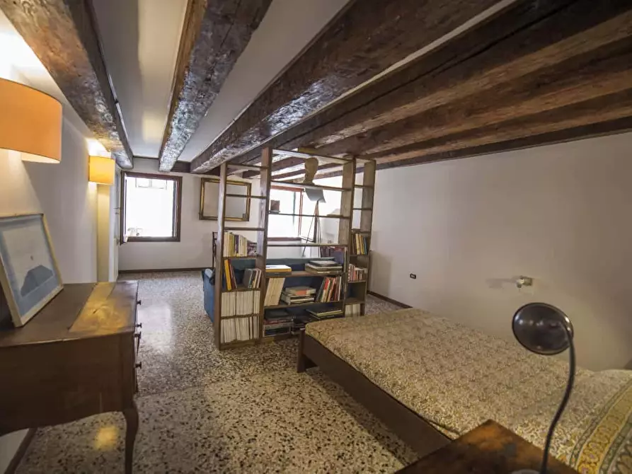 Immagine 2 di Appartamento in affitto  in Calle Correggio2208 a Venezia