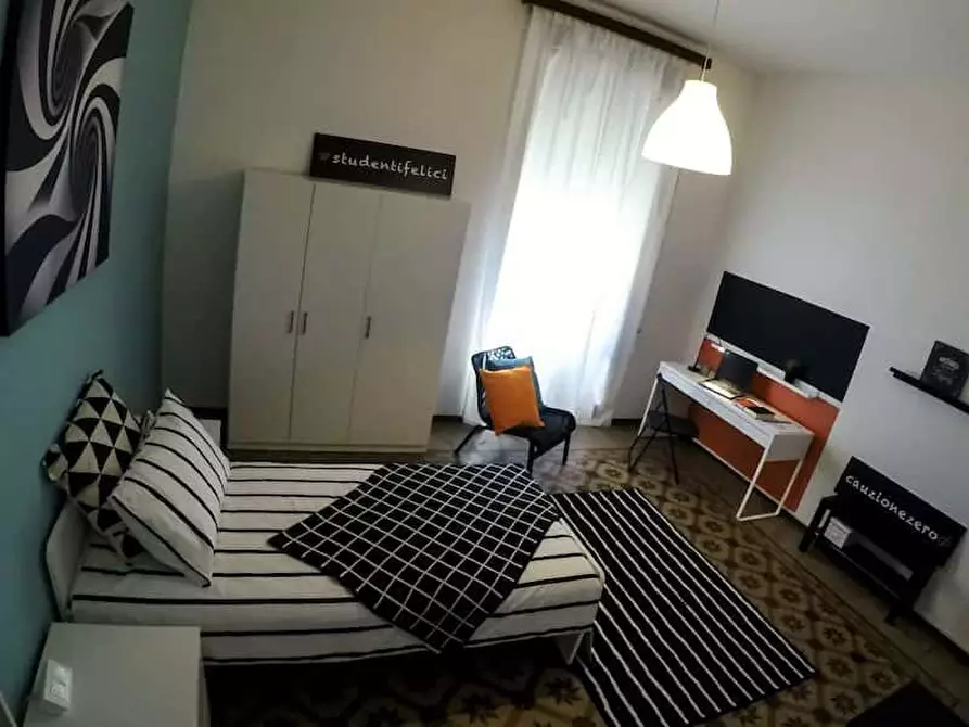 Immagine 2 di Camera in affitto  in Via Lattanzio Gambara44 a Brescia