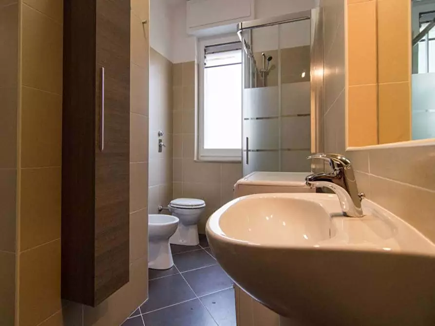 Immagine 23 di Camera in affitto  in Via Francesco Reina14 a Milano