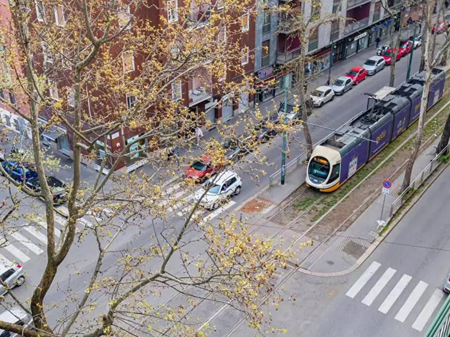 Immagine 5 di Appartamento in affitto  in Via Giambellino40 a Milano