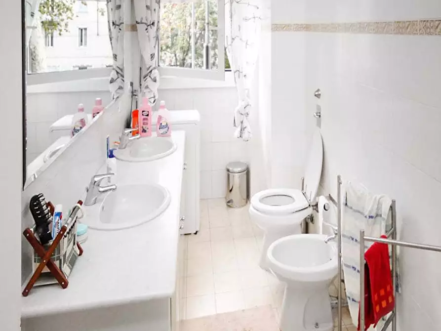 Immagine 6 di Camera in affitto  in Viale Tibaldi2 a Milano