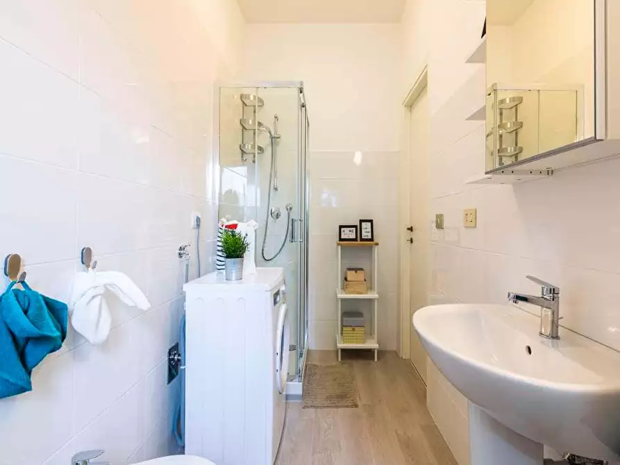 Immagine 11 di Camera in affitto  in Via Moncalvo31 a Milano