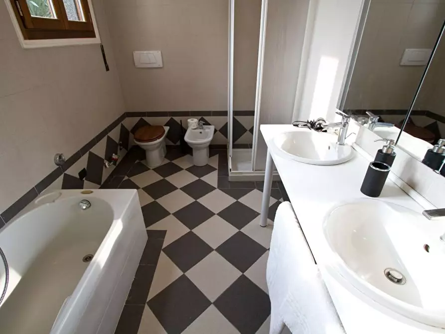 Immagine 9 di Appartamento in affitto  in Via Olmetto3 a Milano