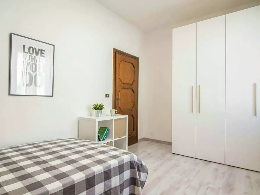 Immagine 3 di Camera in affitto  in Via Silvio Trentin a Venezia