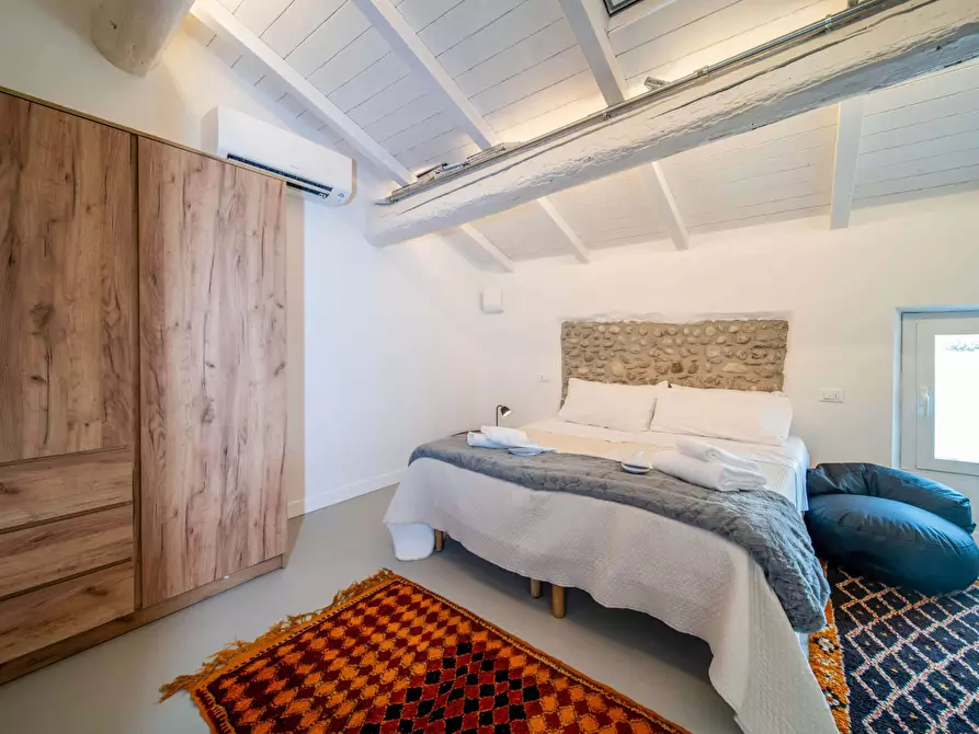 Immagine 3 di Camera in affitto  in Strada della Genovesa44 a Verona