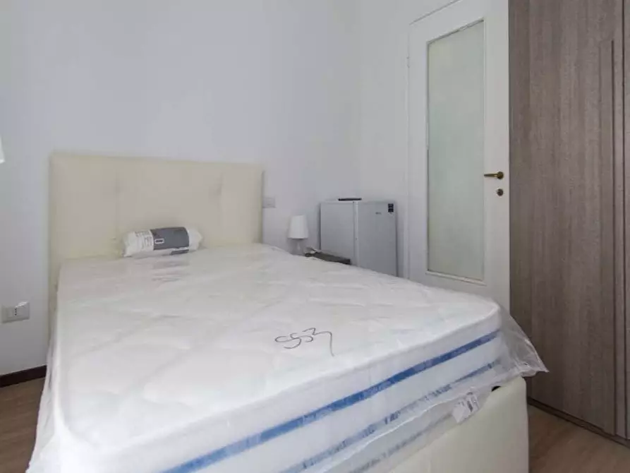 Immagine 2 di Camera in affitto  in Via Francesco Reina14 a Milano