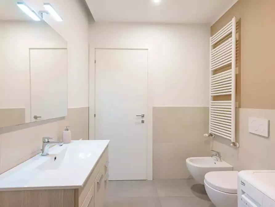 Immagine 11 di Appartamento in affitto  in Via Frank Zappa6 a Bologna