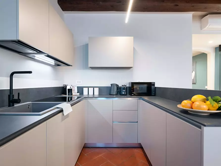 Immagine 27 di Appartamento in affitto  in Via della Vigna Nuova a Firenze