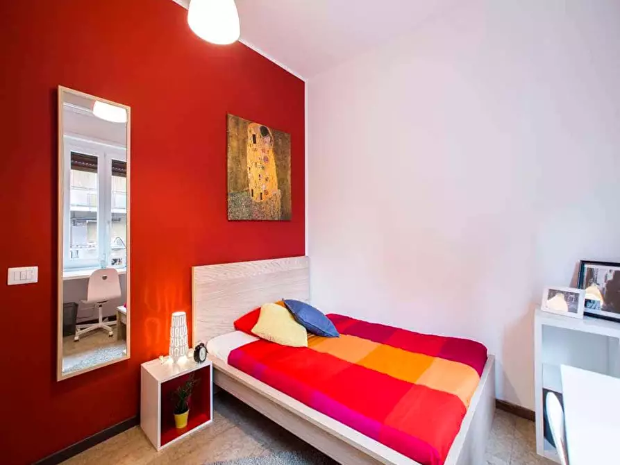 Immagine 2 di Camera in affitto  in Viale Carlo Espinasse10 a Milano