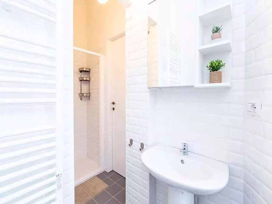 Immagine 13 di Camera in affitto  in Via Paolo Bassi22 a Milano