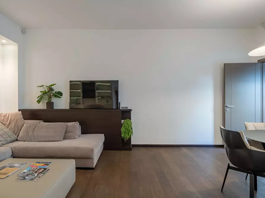 Immagine 14 di Appartamento in affitto  in Via Borgonuovo4 a Milano