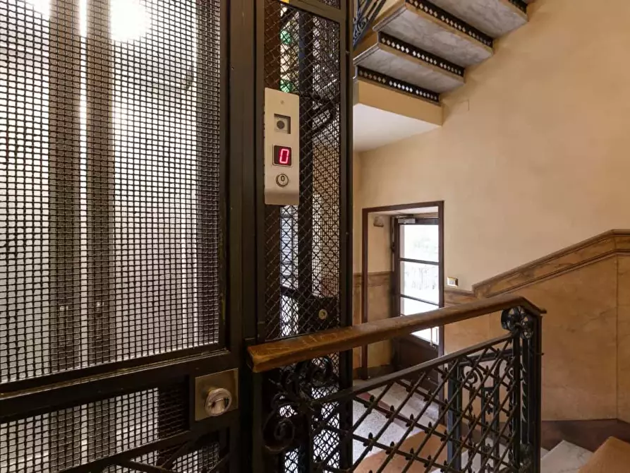 Immagine 30 di Appartamento in affitto  in Corso Sempione12 a Milano