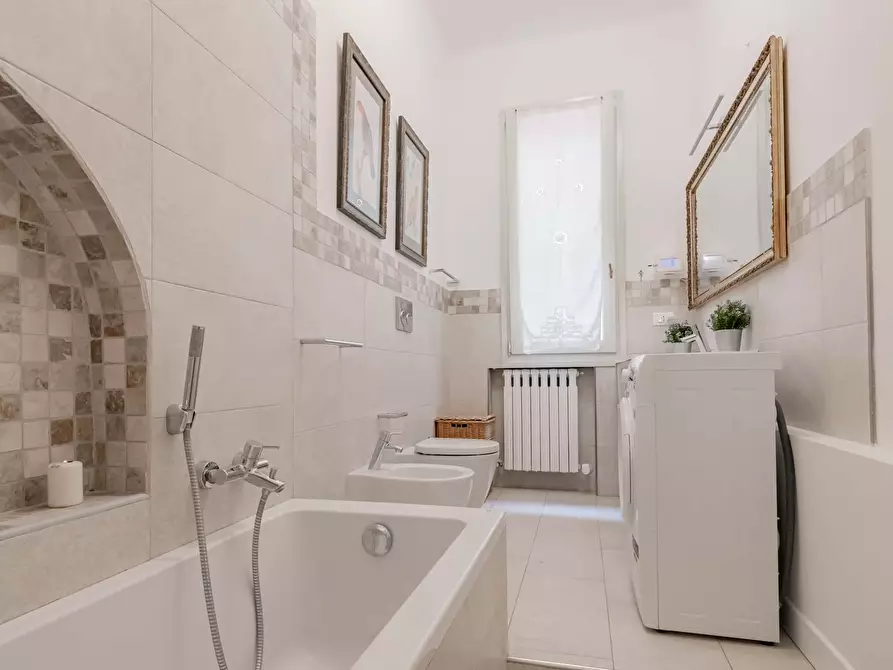 Immagine 11 di Appartamento in affitto  in Via Santo Stefano101 a Bologna