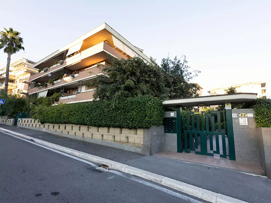 Immagine 16 di Appartamento in affitto  in Via Pietro de Francisci13 a Roma