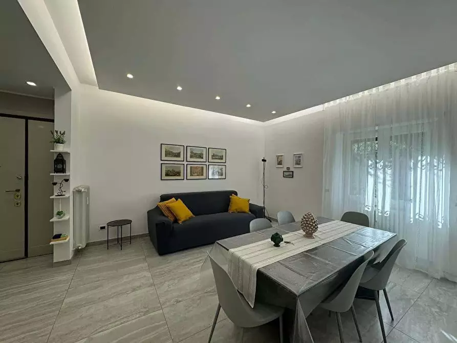 Immagine 22 di Appartamento in affitto  in Via Camillo Peano14 a Roma