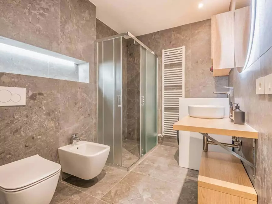 Immagine 18 di Appartamento in affitto  in Via Francesco Melzi d'Eril8 a Milano