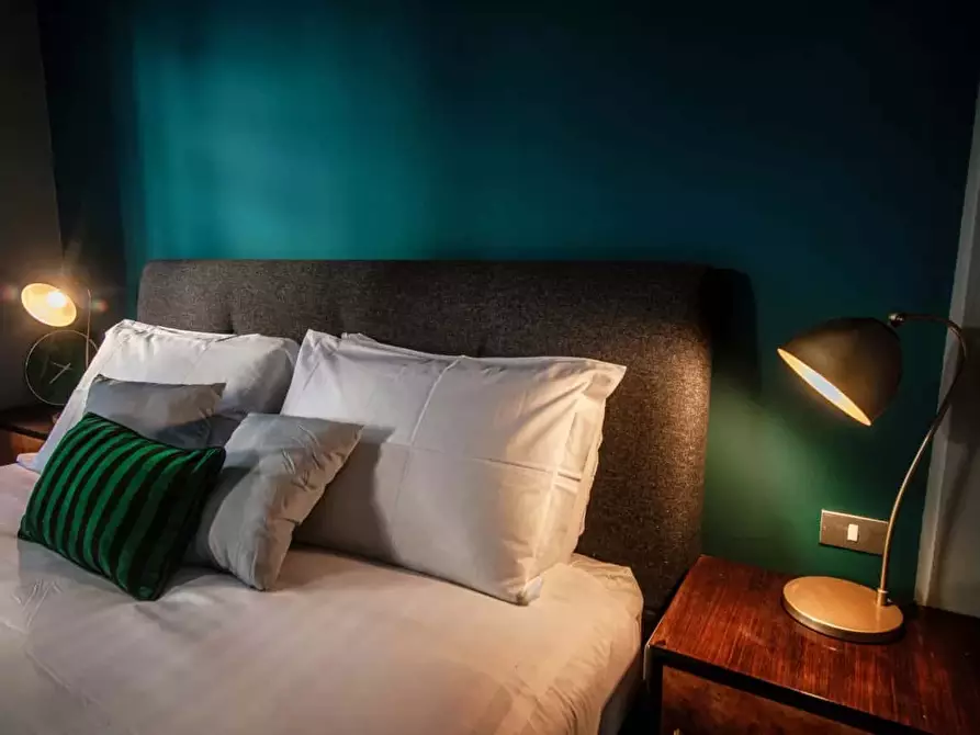 Immagine 34 di Appartamento in affitto  in Via Giocondo Albertolli5 a Como