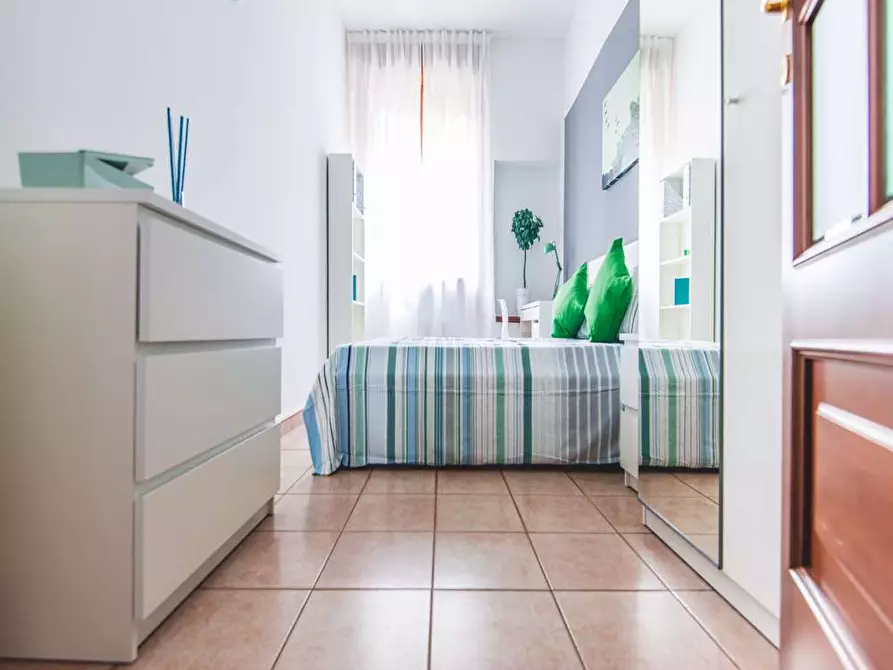 Immagine 6 di Camera in affitto  in Via Giuseppe Frua22 a Milano