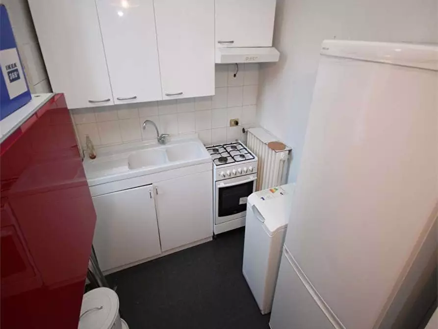 Immagine 17 di Camera in affitto  in Via Volterra12 a Milano