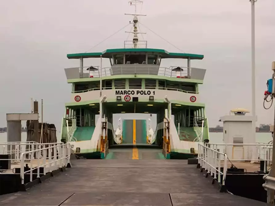 Immagine 14 di Appartamento in affitto  in Riviera San Nicolò31 a Venezia