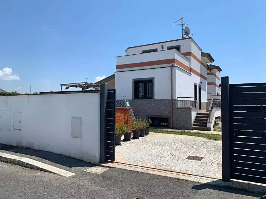 Immagine 37 di Appartamento in affitto  in via Giorgio Bassani72 a Roma