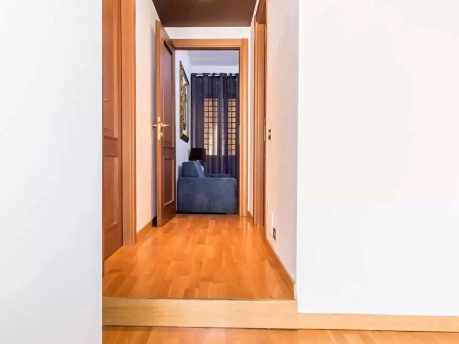 Immagine 23 di Appartamento in affitto  in Via Giuseppe Mazzini a Milano