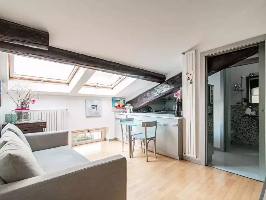 Immagine 7 di Appartamento in affitto  in Via Tommaso Grossi9 a Como