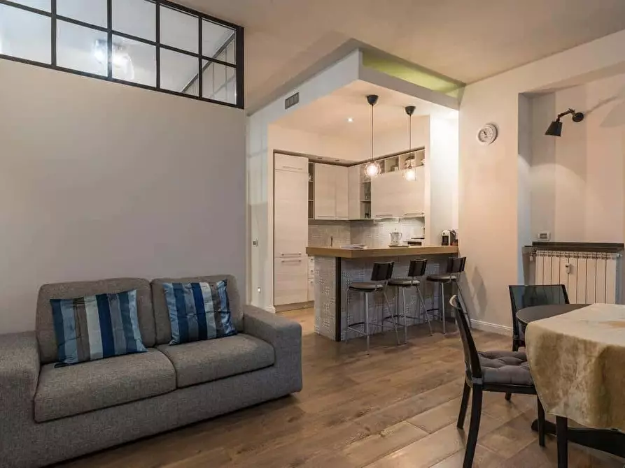 Immagine 23 di Appartamento in affitto  in Via Pomezia8 a Roma