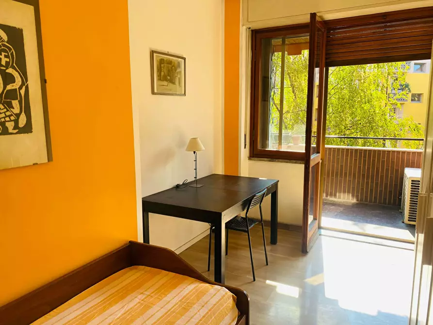 Immagine 19 di Camera in affitto  in Via Ercolano a Milano