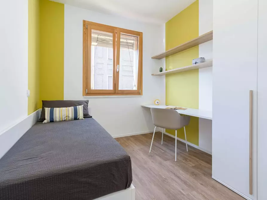 Immagine 2 di Camera in affitto  in Via Armari11 a Ferrara