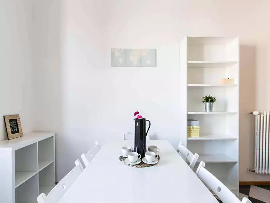 Immagine 45 di Camera in affitto  in Viale Edoardo Jenner64 a Milano