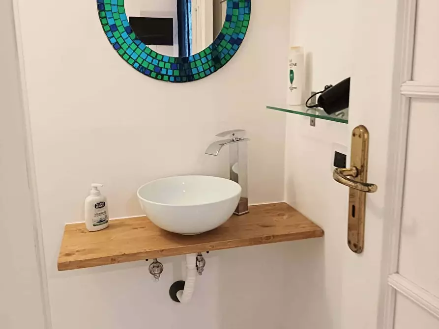 Immagine 12 di Appartamento in affitto  in Via Giacomo Matteotti18 a Pozzuoli