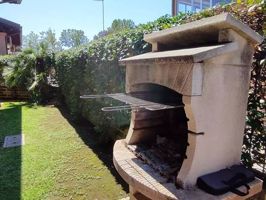 Immagine 39 di Appartamento in affitto  in Via Felice Caronni52 a Roma