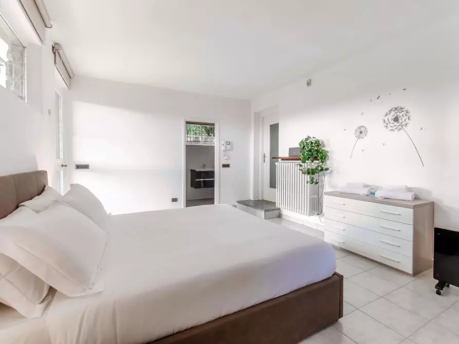 Immagine 16 di Appartamento in affitto  in Via Crotto Urago17 a Barni