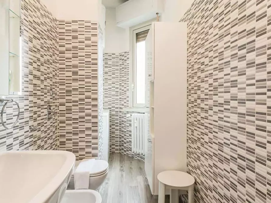 Immagine 18 di Appartamento in affitto  in Via Giambellino40 a Milano