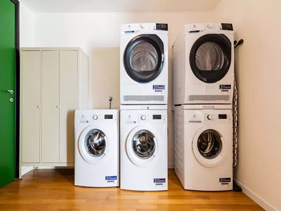 Immagine 29 di Camera in affitto  in Via dei Fontanili1 a Milano