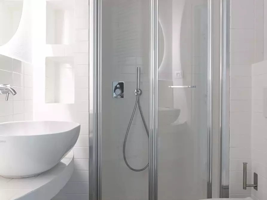 Immagine 26 di Appartamento in affitto  in Via Domodossola21 a Milano