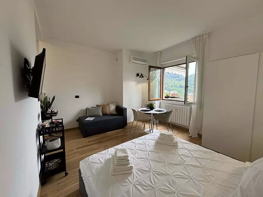 Immagine 4 di Appartamento in affitto  in Salita dei Cappuccini18 a Como