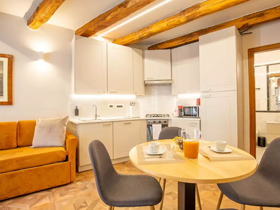 Immagine 10 di Appartamento in affitto  in Via de' Falegnami16 a Bologna