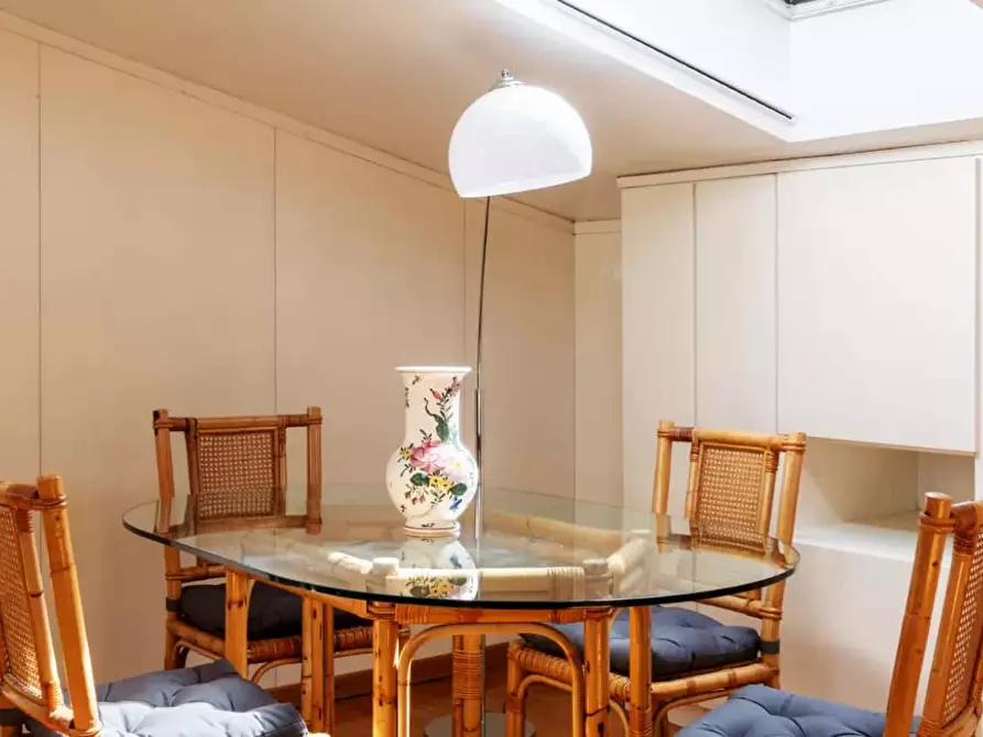 Immagine 25 di Appartamento in affitto  in Via Cesare Battisti15 a Milano